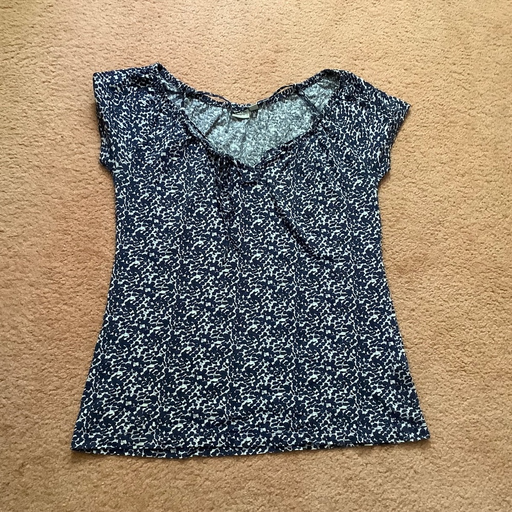 5 Medium sized Tops - Picture 5 of 10